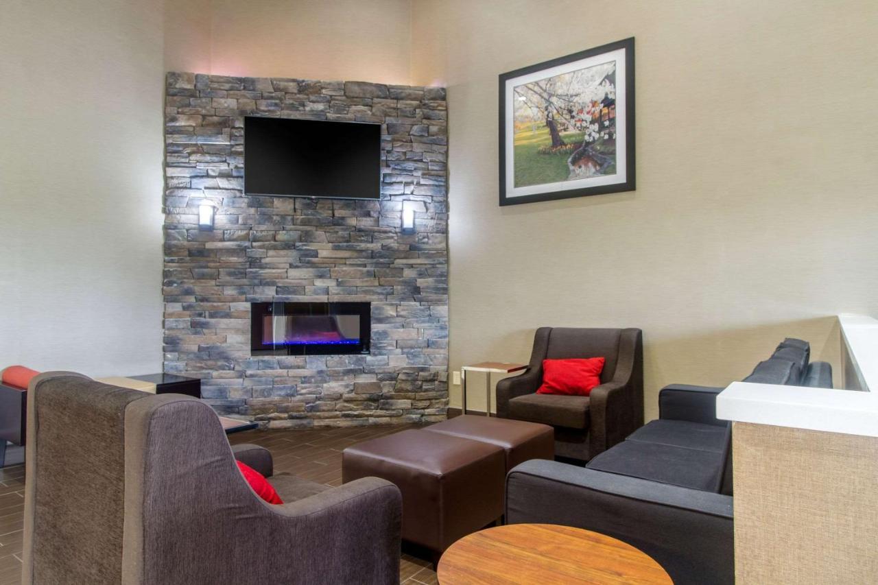 Comfort Suites Danville Bagian luar foto